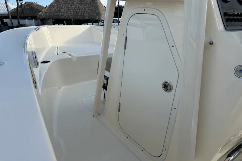 Slide: The Image of Scout 195 Sportfish 2024 - 9