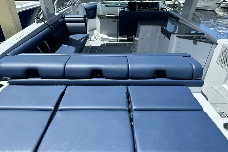 Slide: The Image of Aviara AV32 Outboard 2024 - 25