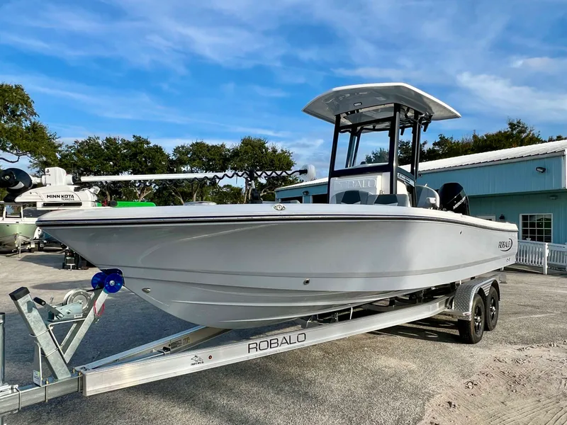 The Image of Robalo 246 2026 - 0