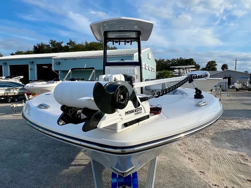 Slide: The Image of Robalo 246 2026 - 7