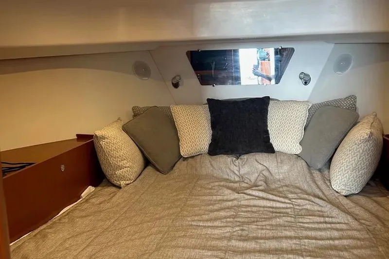 Slide: The Image of Beneteau Swift Trawler 34 2017 - 17