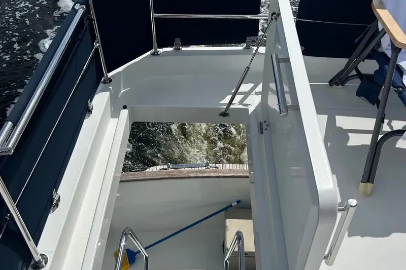 Slide: The Image of Beneteau Swift Trawler 34 2017 - 7