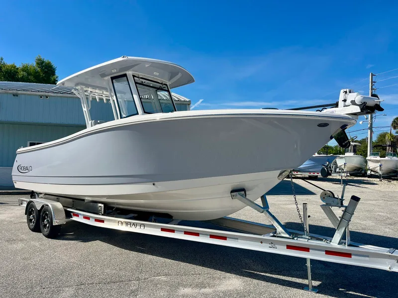 Slide: The Image of Robalo R270 2026 - 2