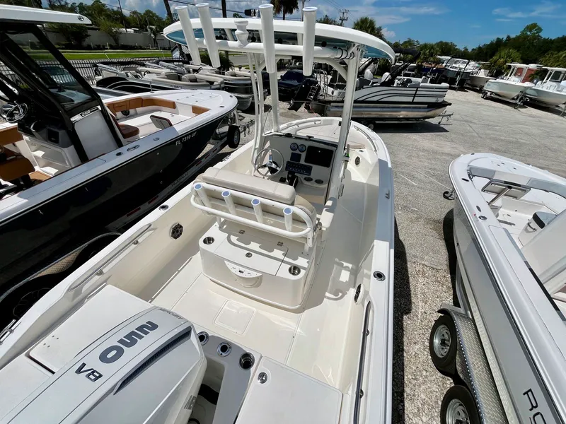 Slide: The Image of Boston whaler 22DNT 2027 - 8