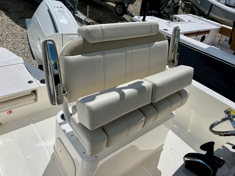 Slide: The Image of Boston whaler 22DNT 2027 - 13