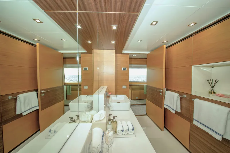 Slide: The Image of Benetti Benetti Tradition Supreme 108 2015 - 7