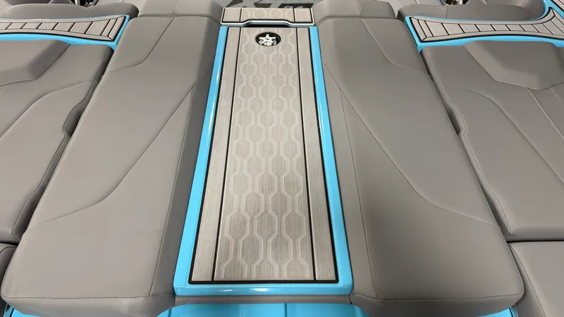 Slide: The Image of Mastercraft XT24 2024 - 21