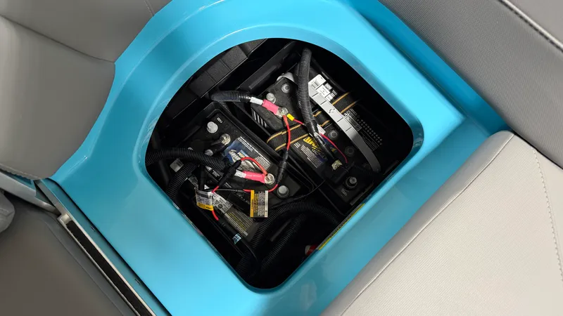 Slide: The Image of Mastercraft XT24 2024 - 41