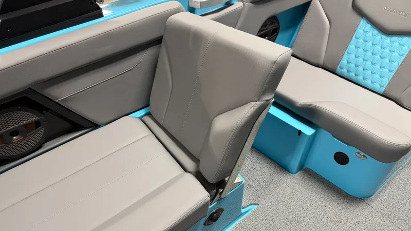 Slide: The Image of Mastercraft XT24 2024 - 48