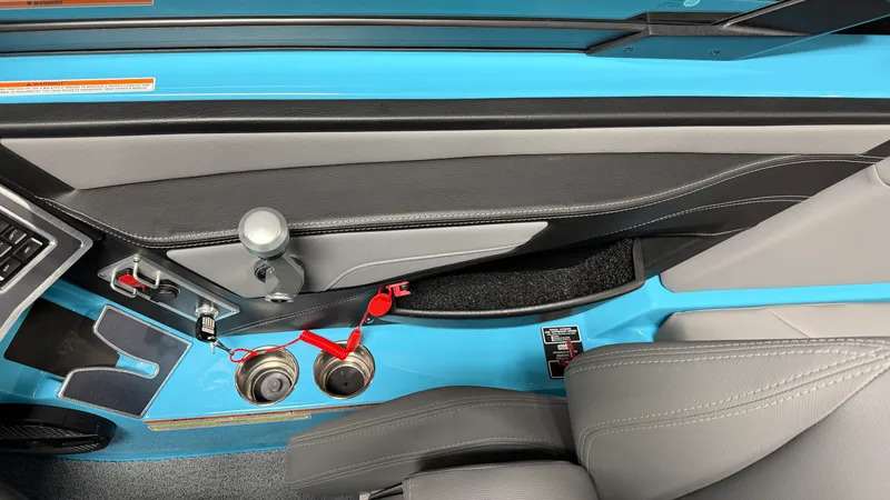 Slide: The Image of Mastercraft XT24 2024 - 63