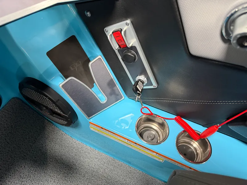 Slide: The Image of Mastercraft XT24 2024 - 67