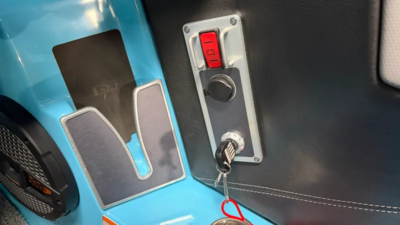 Slide: The Image of Mastercraft XT24 2024 - 68