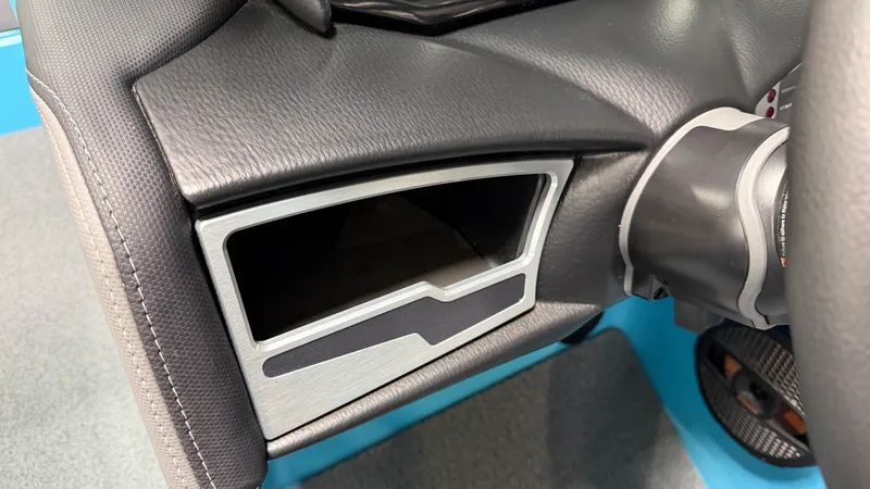Slide: The Image of Mastercraft XT24 2024 - 72