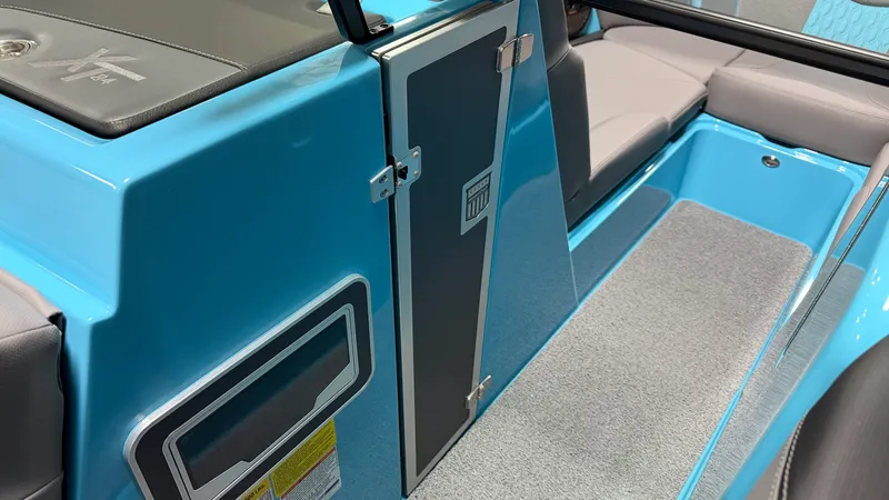 Slide: The Image of Mastercraft XT24 2024 - 77
