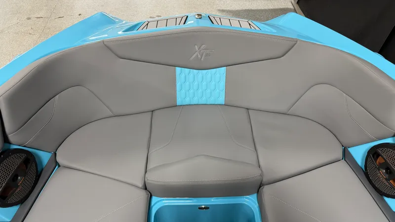 Slide: The Image of Mastercraft XT24 2024 - 84