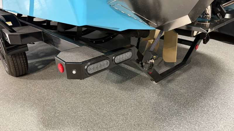 Slide: The Image of Mastercraft XT24 2024 - 92