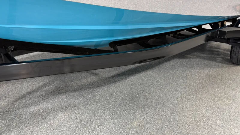 Slide: The Image of Mastercraft XT24 2024 - 94