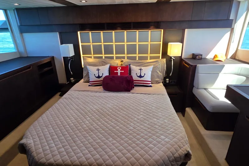 Slide: The Image of Galeon 500 Fly 2022 - 50