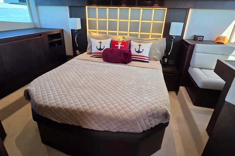 Slide: The Image of Galeon 500 Fly 2022 - 51
