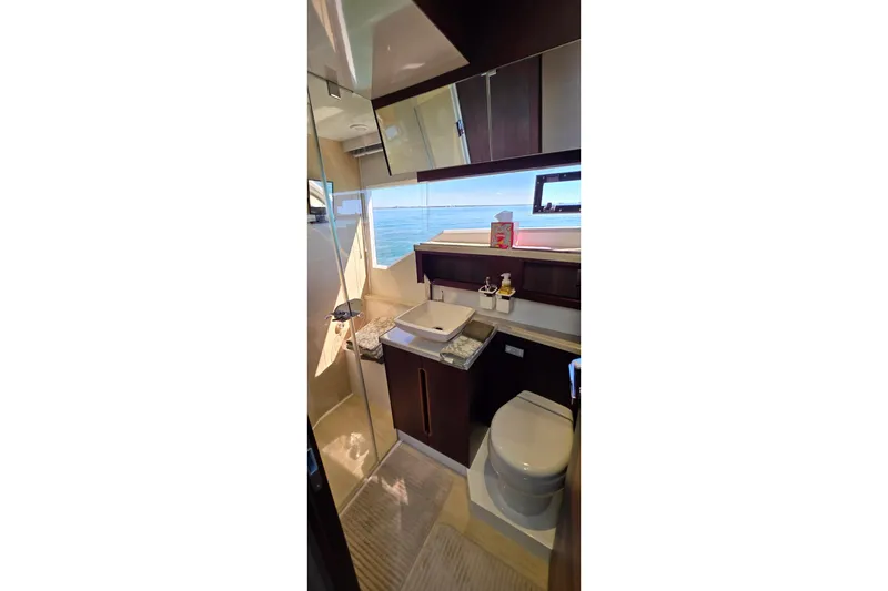 Slide: The Image of Galeon 500 Fly 2022 - 58