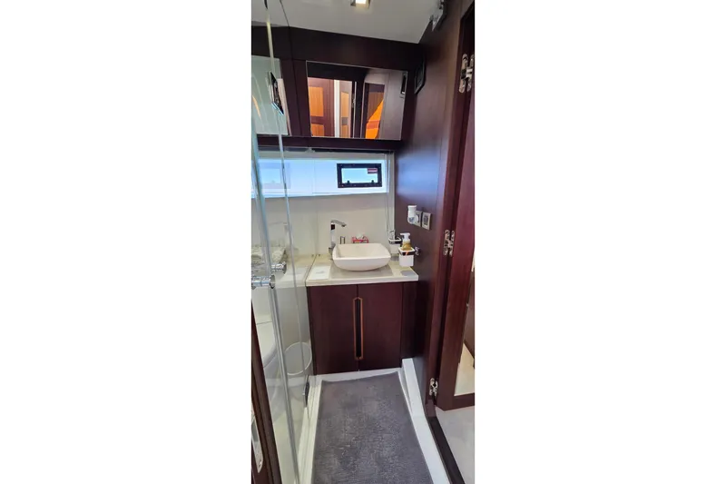 Slide: The Image of Galeon 500 Fly 2022 - 60