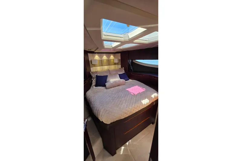 Slide: The Image of Galeon 500 Fly 2022 - 61
