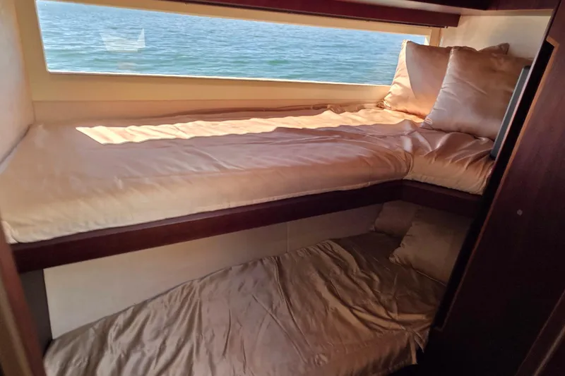 Slide: The Image of Galeon 500 Fly 2022 - 68
