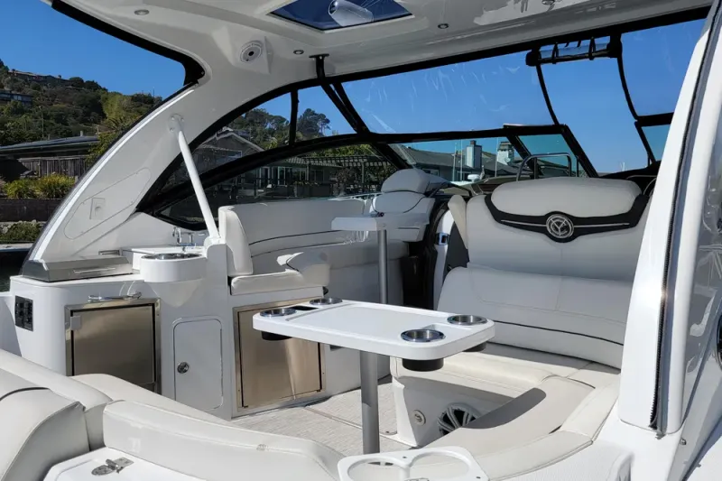 Slide: The Image of Cruisers 38 Express 2019 - 9