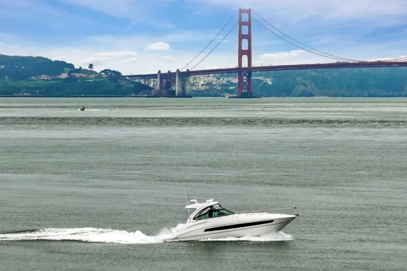 Slide: The Image of Cruisers 38 Express 2019 - 12