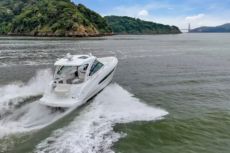 Slide: The Image of Cruisers 38 Express 2019 - 9