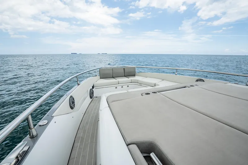 Slide: The Image of Azimut Verve 47 2021 - 32