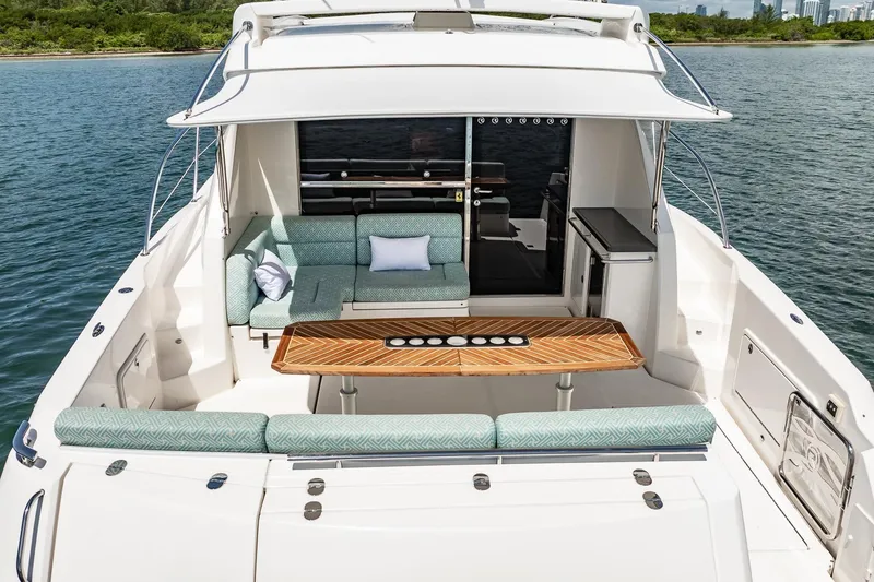 Slide: The Image of Riviera 5000 Sport Yacht 2016 - 22