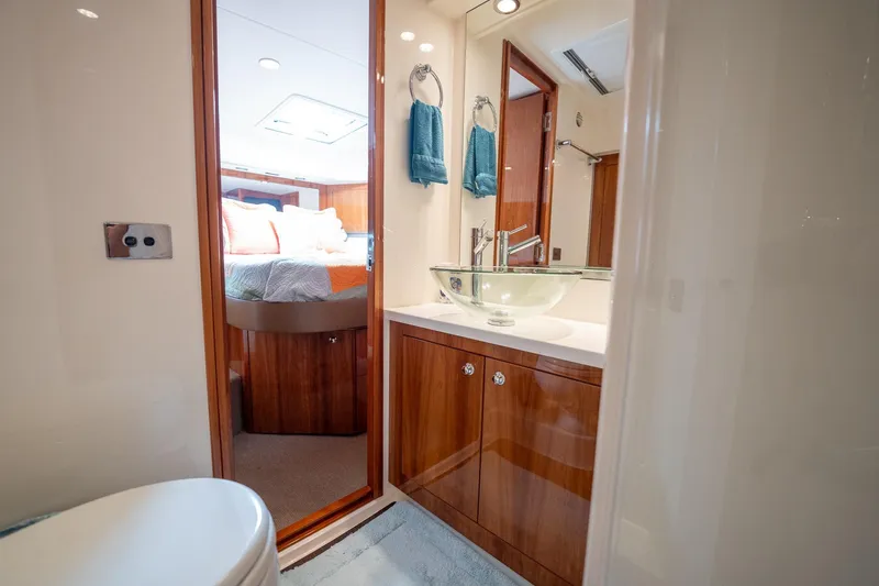 Slide: The Image of Riviera 5000 Sport Yacht 2016 - 80