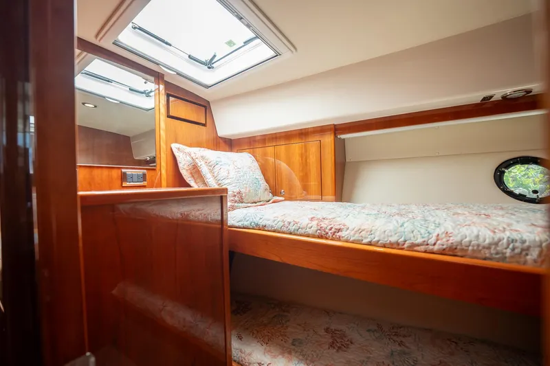 Slide: The Image of Riviera 5000 Sport Yacht 2016 - 77