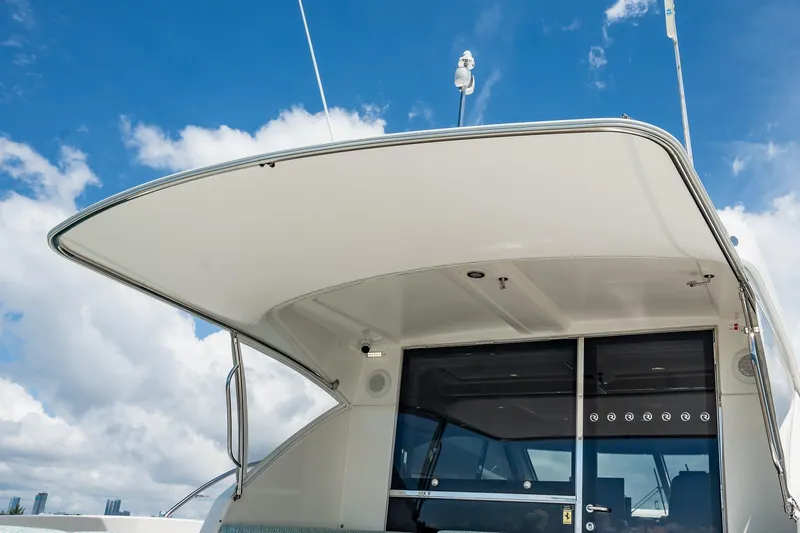 Slide: The Image of Riviera 5000 Sport Yacht 2016 - 40