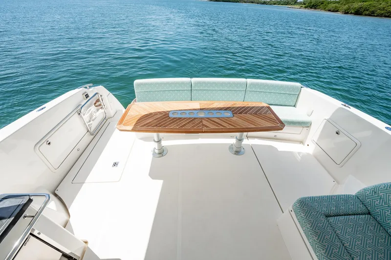 Slide: The Image of Riviera 5000 Sport Yacht 2016 - 39