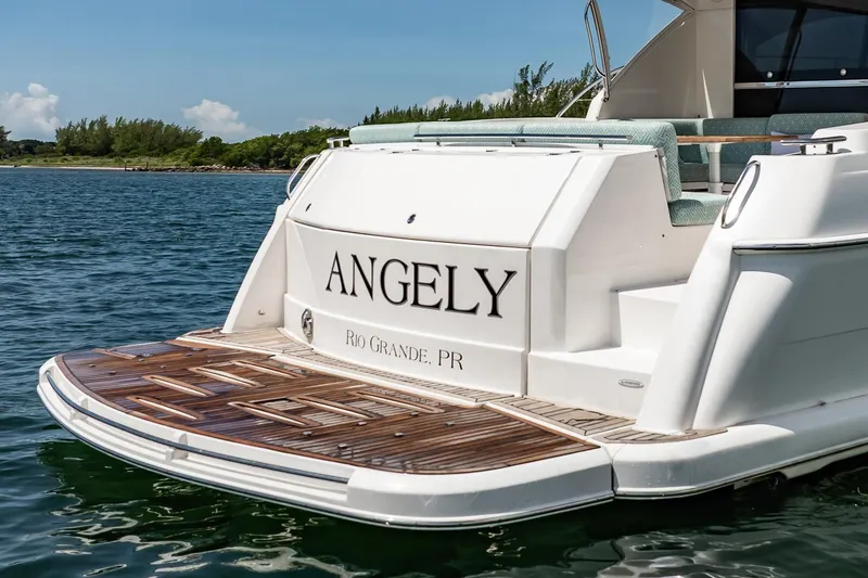 Slide: The Image of Riviera 5000 Sport Yacht 2016 - 25