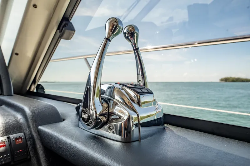 Slide: The Image of Riviera 5000 Sport Yacht 2016 - 65