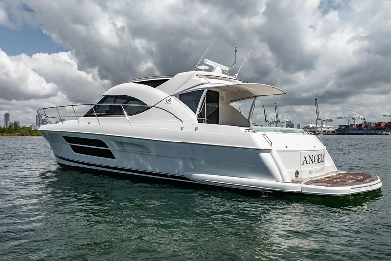 Slide: The Image of Riviera 5000 Sport Yacht 2016 - 8
