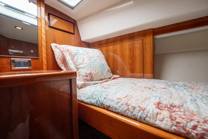 Slide: The Image of Riviera 5000 Sport Yacht 2016 - 78