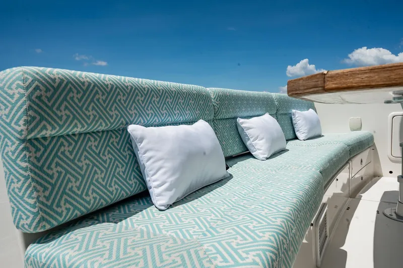 Slide: The Image of Riviera 5000 Sport Yacht 2016 - 27
