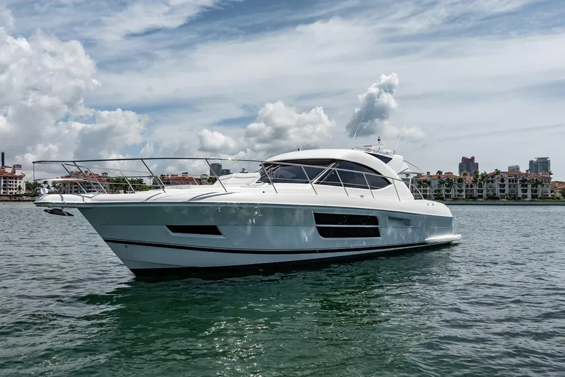 Slide: The Image of Riviera 5000 Sport Yacht 2016 - 10