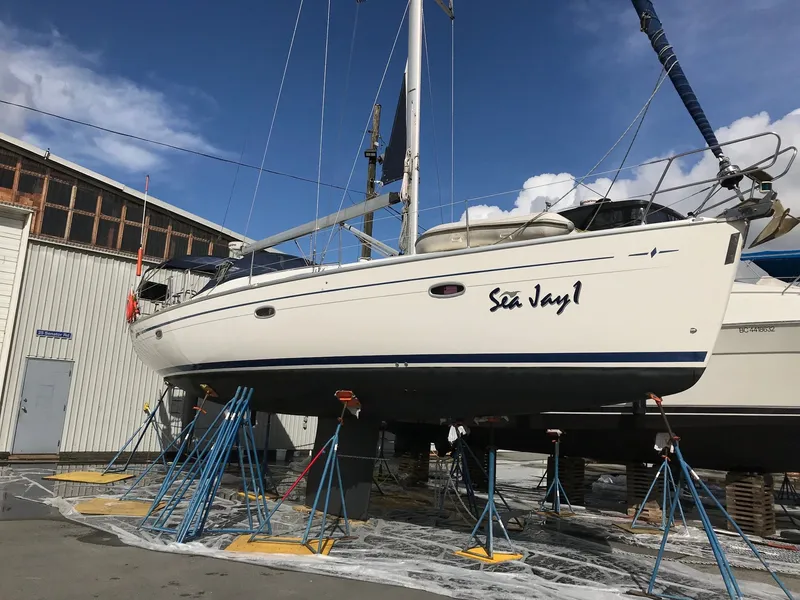 The Image of Bavaria 42 Cruiser 2007 - 0