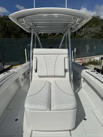 Slide: The Image of Contender 30T 30' 2025 - 6