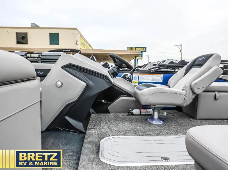 Slide: The Image of Barletta Boats A22CC 2026 - 6
