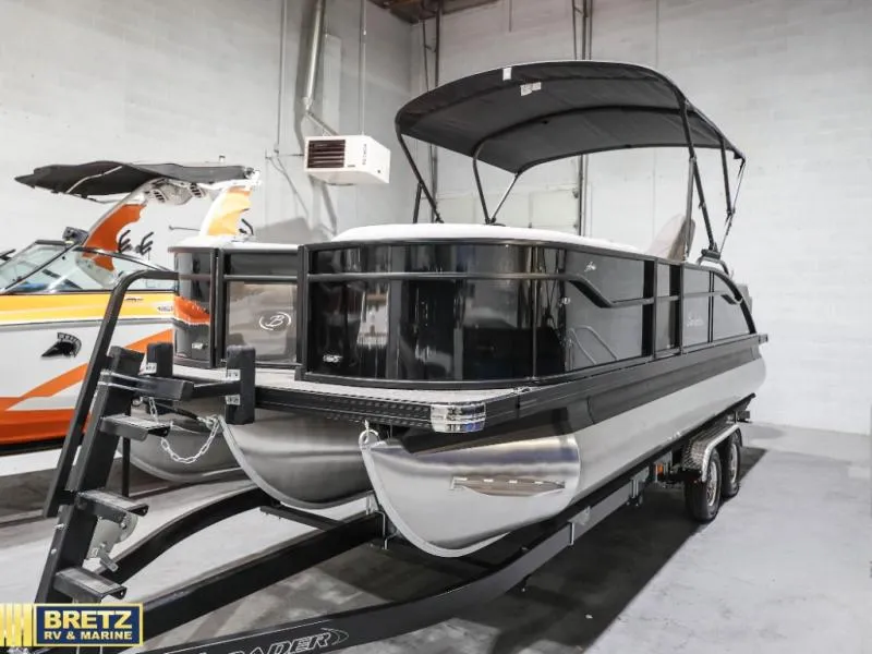 Slide: The Image of Barletta Boats A22UC 2026 - 4