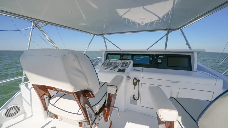 Slide: The Image of Hatteras 60 Convertible 2001 - 34