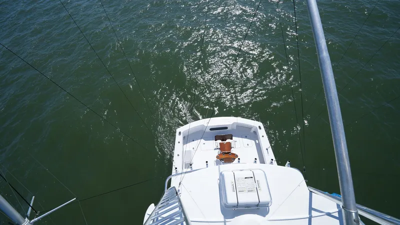 Slide: The Image of Hatteras 60 Convertible 2001 - 40