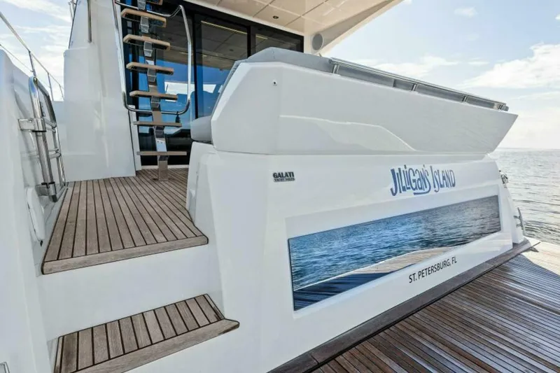 Slide: The Image of Prestige 460 Flybridge 2023 - 47