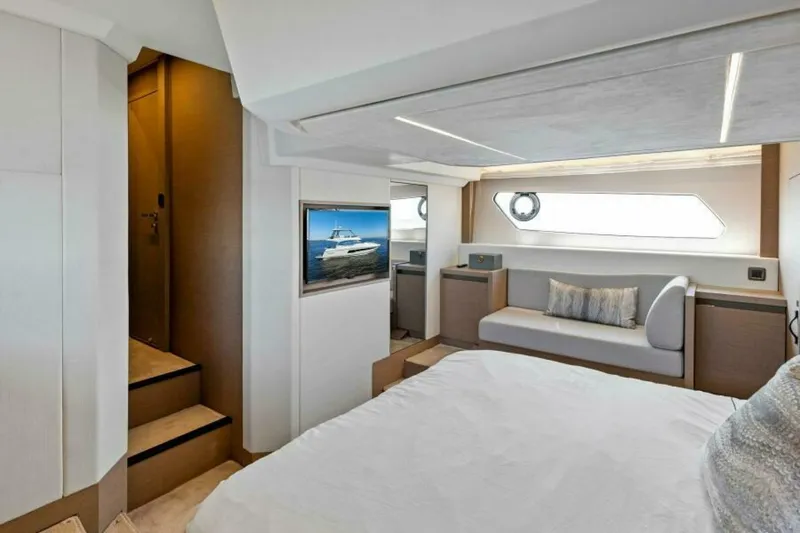 Slide: The Image of Prestige 460 Flybridge 2023 - 26